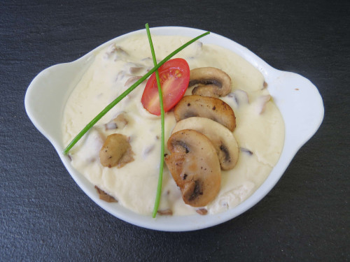 Cassoline de Ris de veau à la crème et champignons